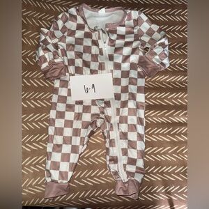 Checkered zip up